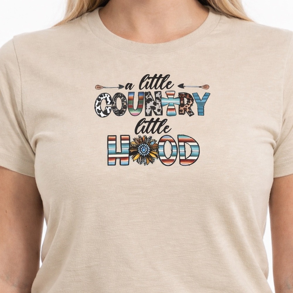 Gildan Lil Country Lil Hood Graphic Tee Women's Short‎ Sleeve Size M Sand